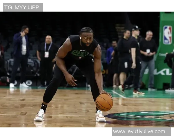 杰伦布朗直言篮球真相不容忽视关键罚球失误引发热议 杰伦布朗直言篮球真相不容忽视关键罚球失误引发热议