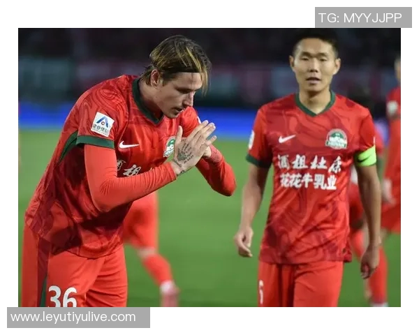 河南队在俱乐部文化建设与决策经验方面亟需提升与改进 河南队在俱乐部文化建设与决策经验方面亟需提升与改进